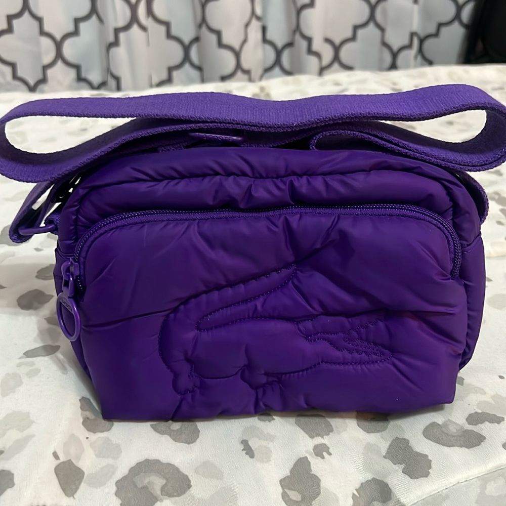 👉SOLD!👈Like  new!Lacoste puffer crossbody bag.